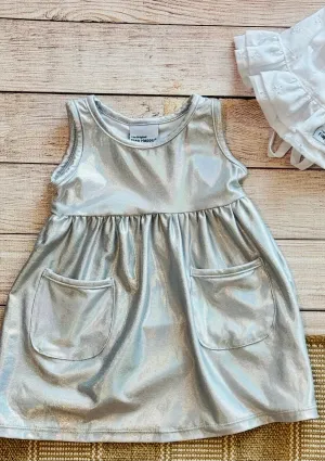Shimmering Silver Dahlia Sleeveless Tee UPF50 Dress